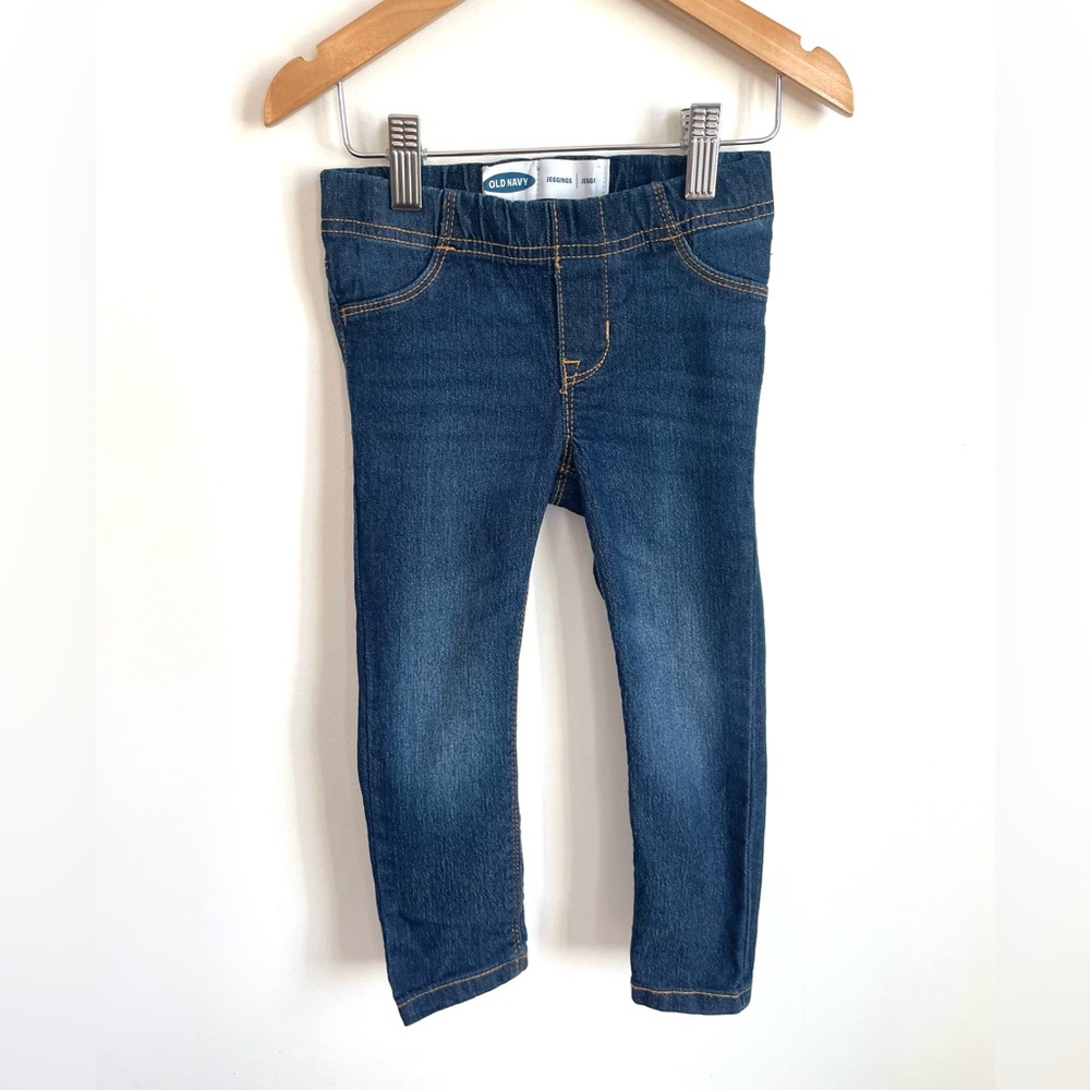 4/$21💥NEW Jeggings, Good Stretch, Back Pockets, Tan Stitching, Med Blue